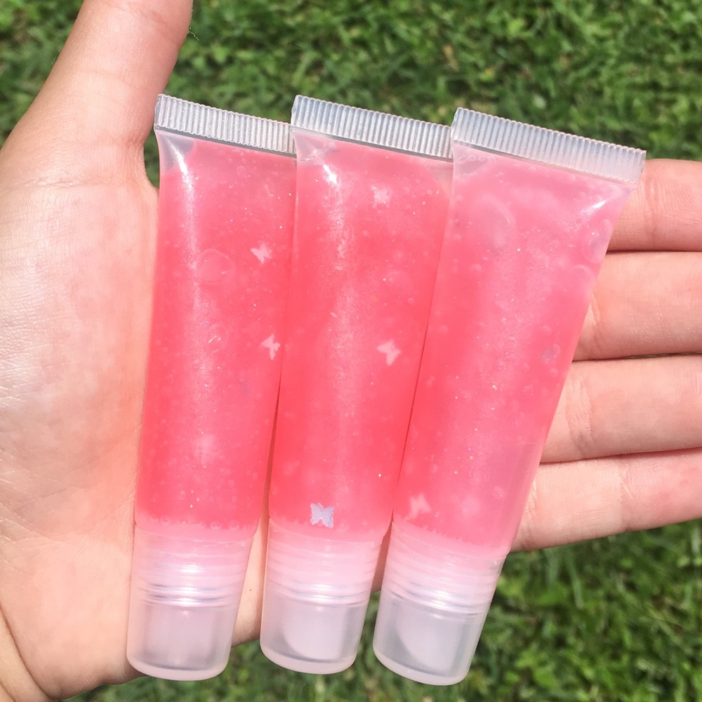 lunagloss light pink lip gloss